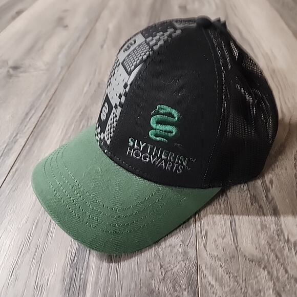 Wizarding World Universal Harry Potter Slytherin Hogwarts Hat Cap - Picture 2 of 5